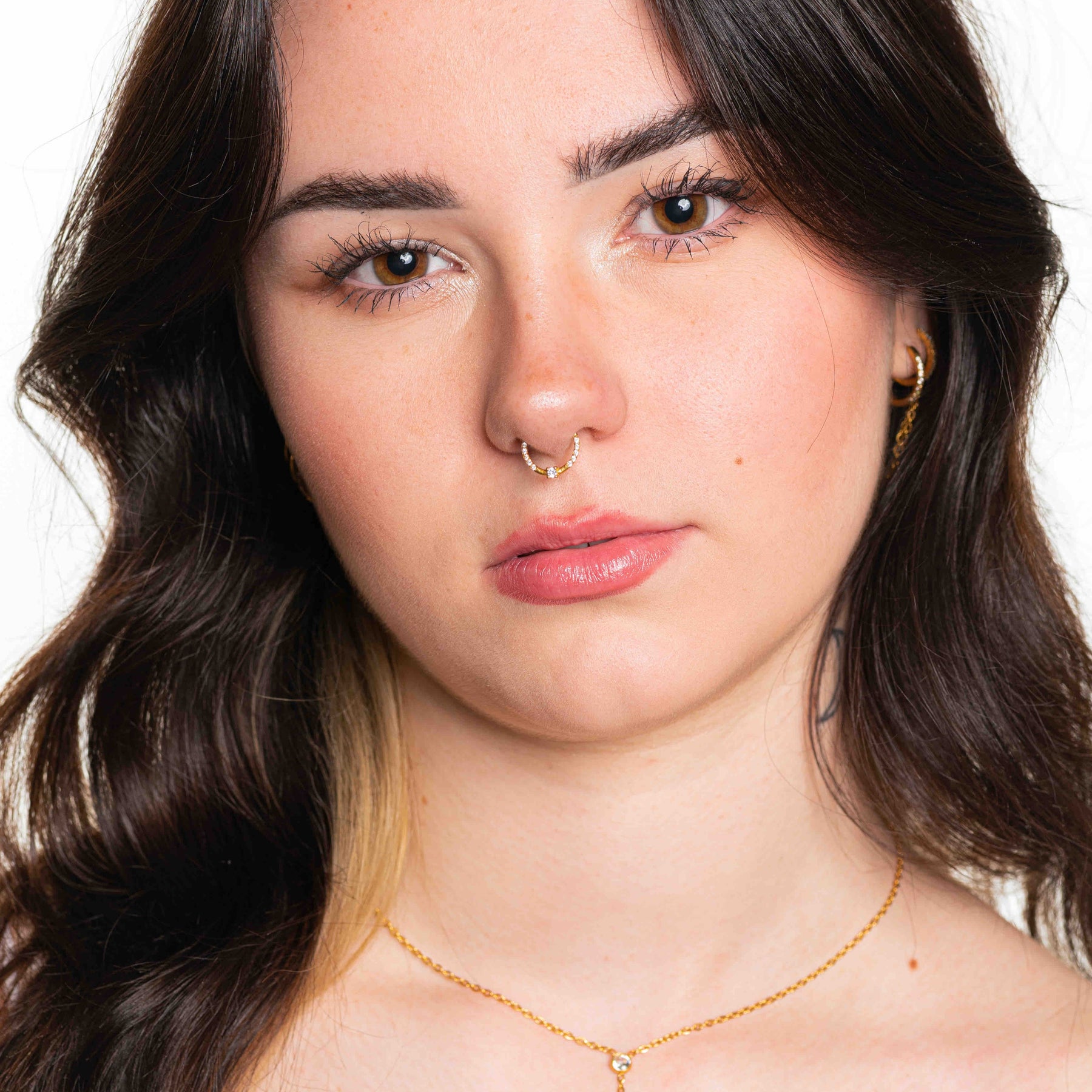 Ellie septum piercing