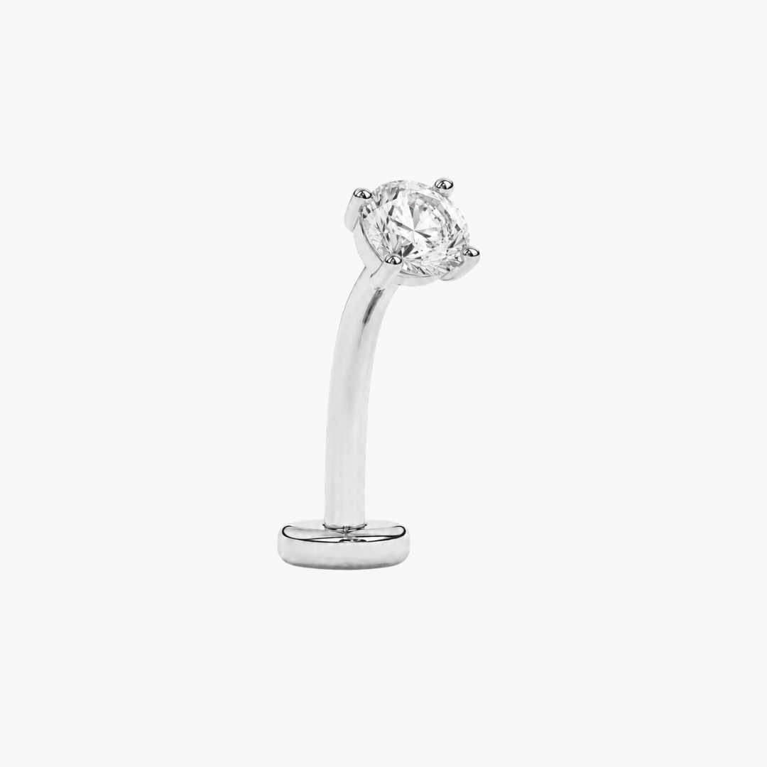 Floating navel piercing Luma