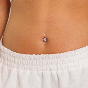 Navel piercing Kahina