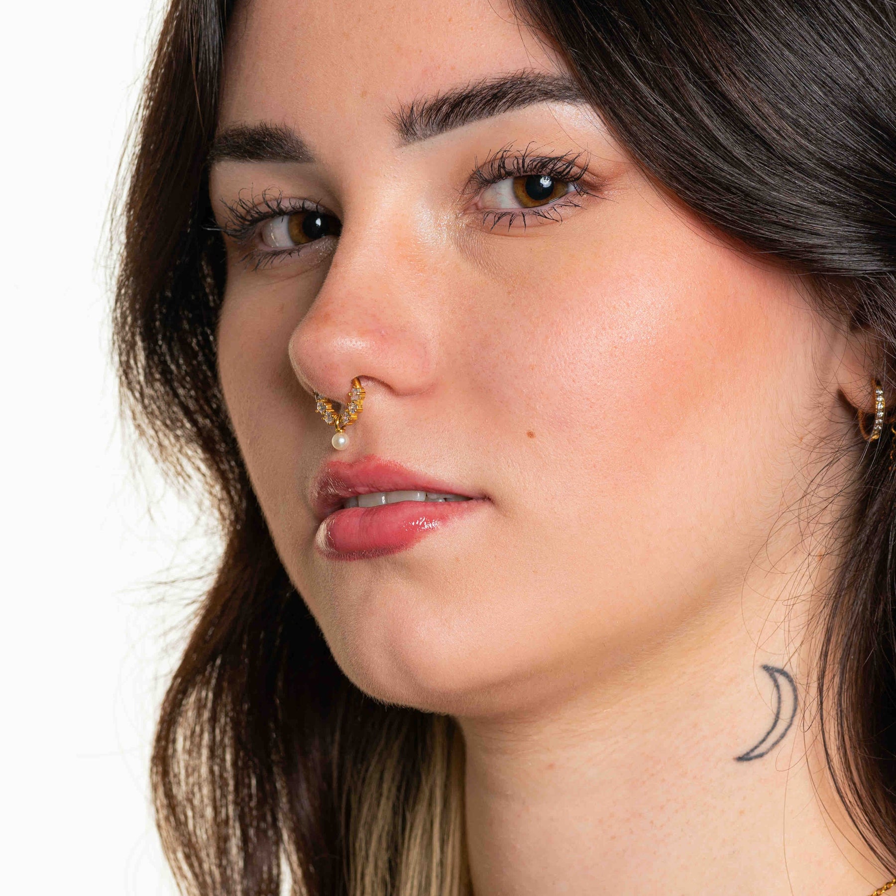 Sonia septum piercing