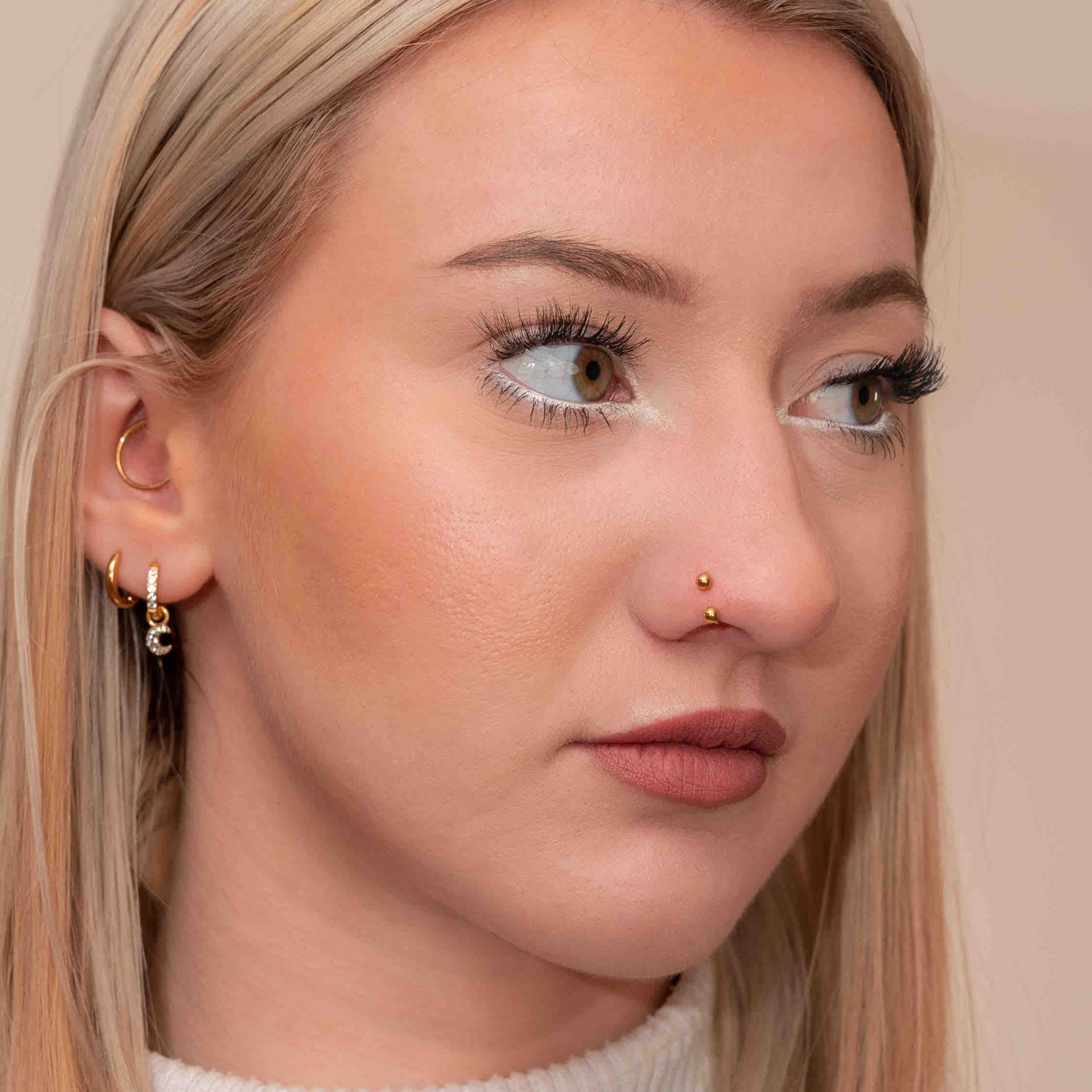 Julia nose piercing