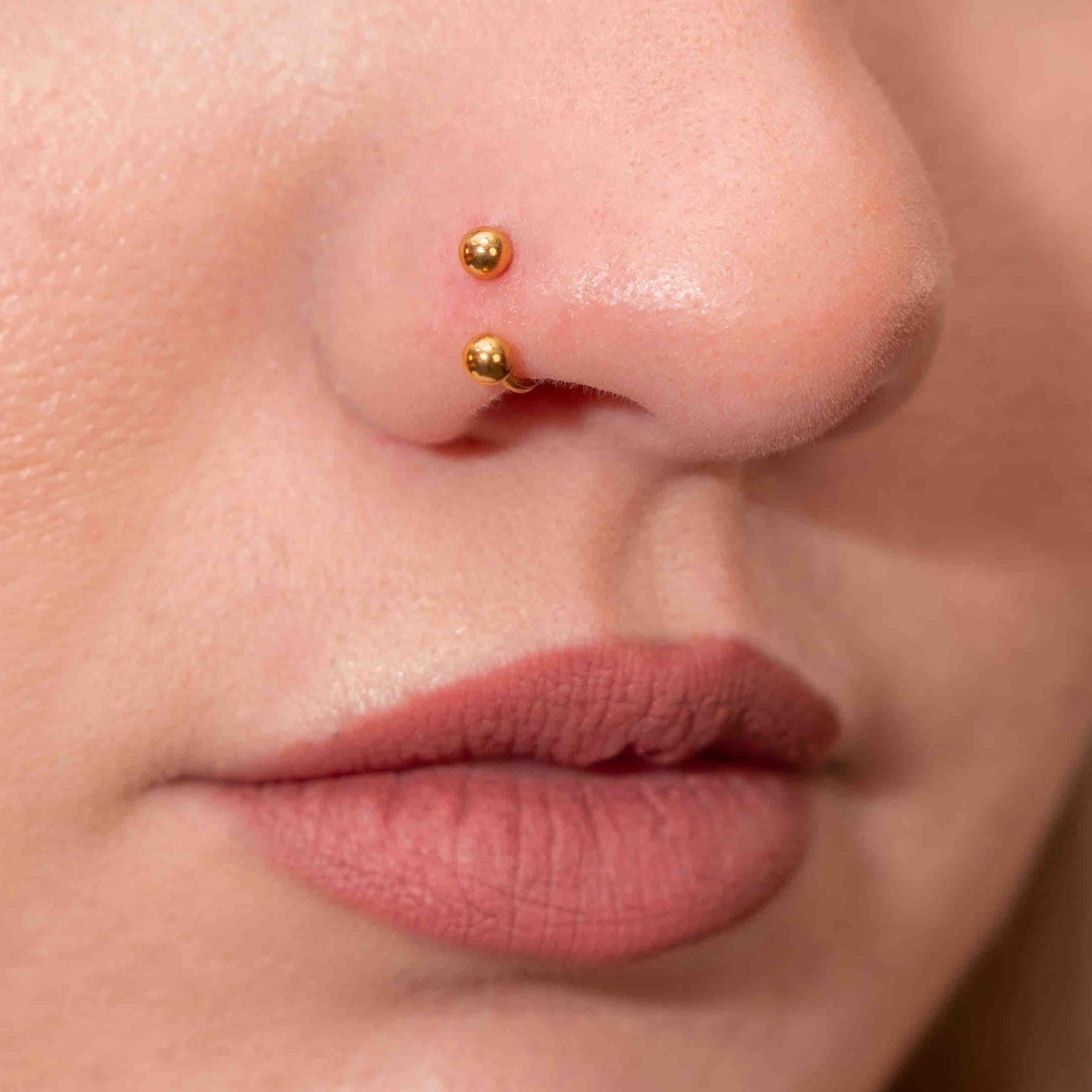 Julia nose piercing